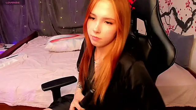 Lisa mano online show from April 2026 01:40:01 PM