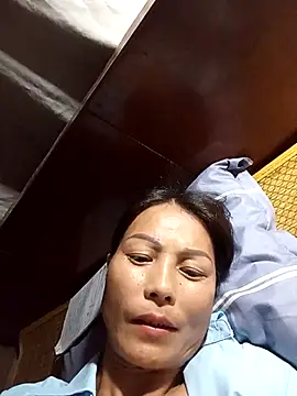 Snapshot of -Numin- chatting on April 2026 02:22:02 AM -Numin- online show from April 2026 02:22:02 AM