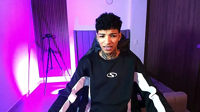 im Usuga online show from April 2026 11:33:02 AM