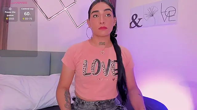 Snapshot of Skarlet_Ruiz_ chatting on April 2026 07:03:02 PM Skarlet Ruiz online show from April 2026 07:03:02 PM