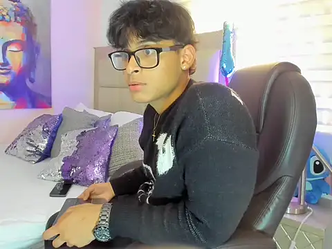 mathias oberlin online show from April 2026 07:44:01 PM