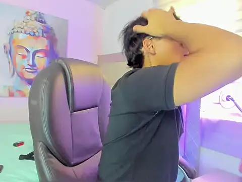 mathias oberlin online show from April 2026 07:47:02 PM