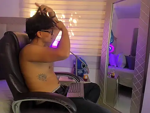 mathias oberlin online show from April 2026 07:20:02 PM