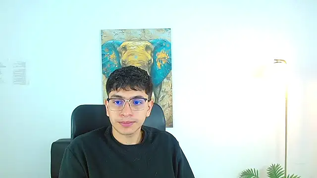 Snapshot of maax_18 chatting on March 2026 01:28:01 PM maax 18 online show from March 2026 01:28:01 PM