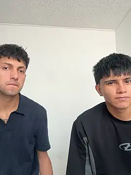 Snapshot of LYAN_DYLAN chatting on March 2026 07:24:02 PM LYAN DYLAN online show from March 2026 07:24:02 PM