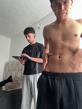 Snapshot of LYAN_DYLAN chatting on March 2026 02:28:01 PM LYAN DYLAN online show from March 2026 02:28:01 PM