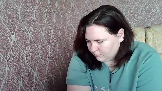 Snapshot of ElviraOreilllyX chatting on April 2026 08:04:01 AM ElviraOreilllyX online show from April 2026 08:04:01 AM