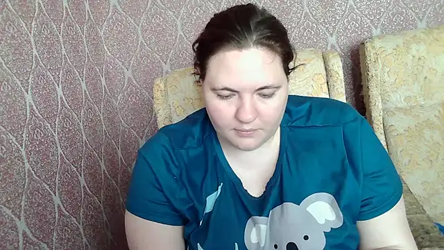 Snapshot of ElviraOreilllyX chatting on April 2026 07:37:02 AM ElviraOreilllyX online show from April 2026 07:37:02 AM