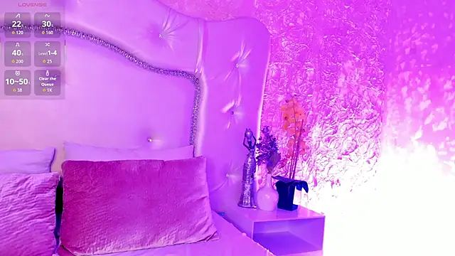 Snapshot of TylerCruz__ chatting on April 2026 05:26:02 AM TylerCruz online show from April 2026 05:26:02 AM