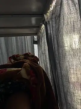 Snapshot of devlove352 chatting on April 2026 12:16:02 PM devlove352 online show from April 2026 12:16:02 PM