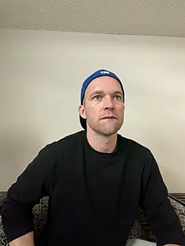 Luke James online show from April 2026 08:28:02 PM