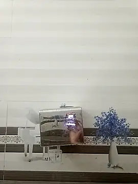 Snapshot of Lily_Daisy chatting on April 2026 07:01:02 PM Lily Daisy online show from April 2026 07:01:02 PM