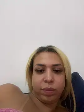 Snapshot of marcellyfiori chatting on April 2026 11:00:01 PM marcellyfiori online show from April 2026 11:00:01 PM