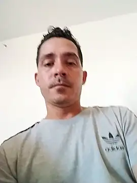 Gabriel leon33 online show from April 2026 02:37:01 PM