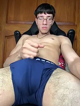 Snapshot of ArthurDaviess chatting on April 2026 06:44:02 AM ArthurDaviess online show from April 2026 06:44:02 AM