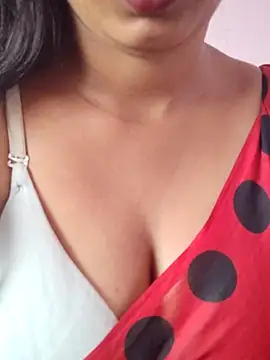 Snapshot of Sexyteacher143 chatting on April 2026 05:05:01 AM Sexyteacher143 online show from April 2026 05:05:01 AM