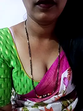 Snapshot of Sexyteacher143 chatting on May 2026 04:21:01 AM Sexyteacher143 online show from May 2026 04:21:01 AM