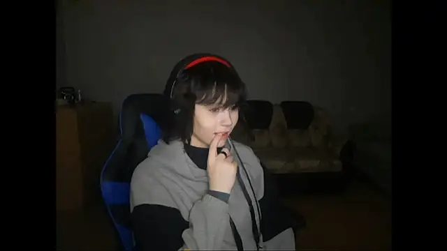 Snapshot of ShaynaLinley chatting on April 2026 09:19:01 PM ShaynaLinley online show from April 2026 09:19:01 PM