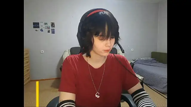 Snapshot of ShaynaLinley chatting on April 2026 09:48:01 PM ShaynaLinley online show from April 2026 09:48:01 PM