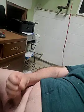 bigbearusa74 online show from March 2026 12:32:01 PM