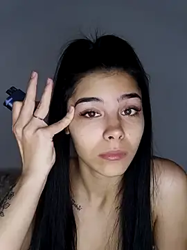 Snapshot of Crissdesire chatting on April 2026 12:53:02 PM Crissdesire online show from April 2026 12:53:02 PM