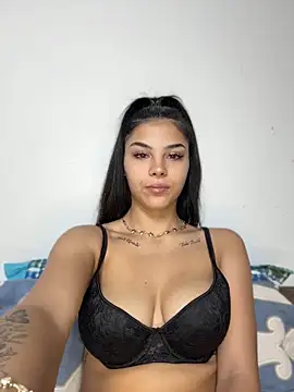 Crissdesire online show from July 2026 04:31:01 PM
