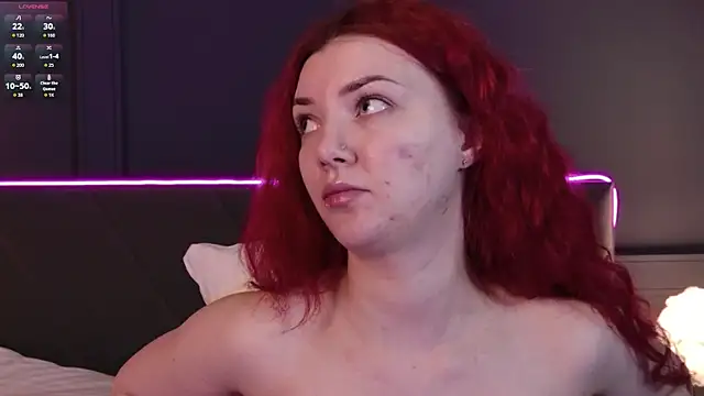 Snapshot of SiennaVosss chatting on April 2026 06:20:02 AM SiennaVosss online show from April 2026 06:20:02 AM