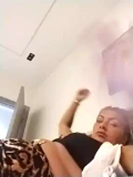 Exotic ParisX online show from April 2026 09:31:02 PM