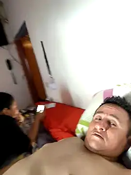 DosAlmasArdientesED online show from April 2026 06:35:01 PM