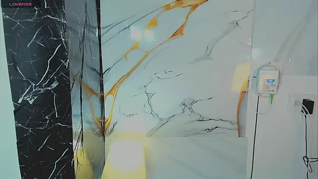 sophia vivass online show from April 2026 12:16:02 AM