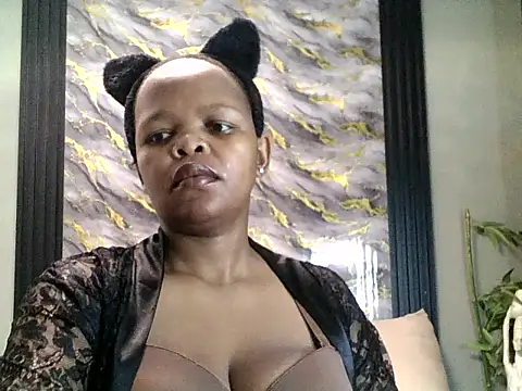 Snapshot of BustyBUNNYWORXXX chatting on April 2026 05:57:01 PM BustyBUNNYWORXXX online show from April 2026 05:57:01 PM