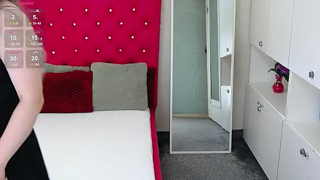 Snapshot of MissDarcey chatting on April 2026 04:34:01 AM MissDarcey online show from April 2026 04:34:01 AM