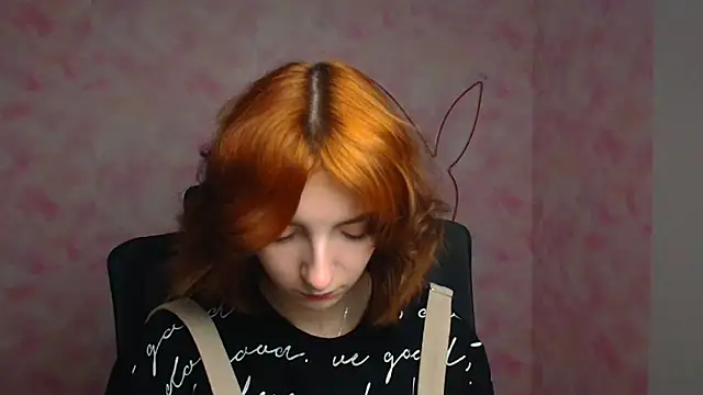 Snapshot of Butterfly_Milly chatting on April 2026 11:38:02 AM Butterfly Milly online show from April 2026 11:38:02 AM