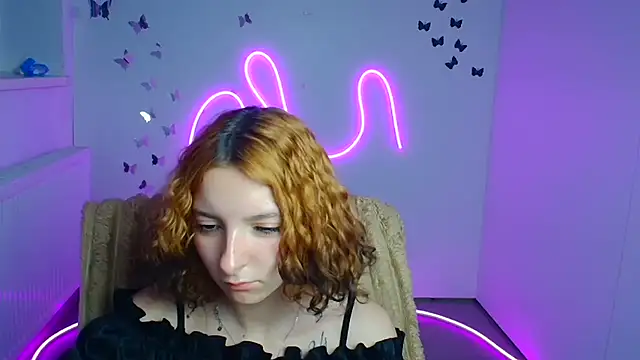 Snapshot of Butterfly_Milly chatting on June 2026 12:31:02 PM Butterfly Milly online show from June 2026 12:31:02 PM
