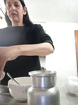 SamanthaRosse01  online show from April 2026 05:11:01 PM