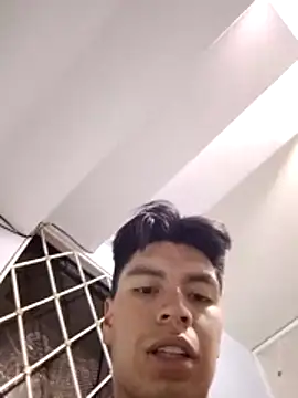 patricio025 online show from April 2026 12:58:02 PM