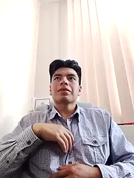 patricio025 online show from April 2026 04:51:01 PM