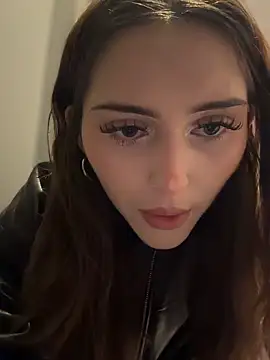 Snapshot of AnitaFly chatting on May 2026 01:52:02 PM AnitaFly online show from May 2026 01:52:02 PM