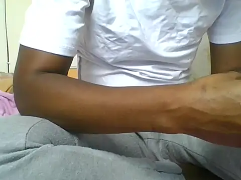 Thandie40 online show from April 2026 07:47:02 PM