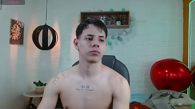 RoaSexi25 online show from March 2026 01:18:01 AM