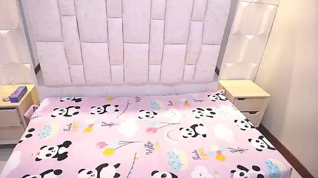 Snapshot of saraloaizacl202 chatting on April 2026 06:36:02 PM saraloaizacl202 online show from April 2026 06:36:02 PM