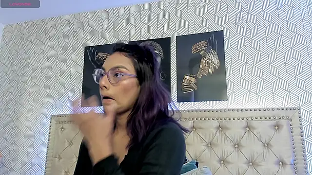 ValeAlvarez  online show from March 2026 06:40:01 PM