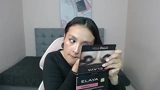 Snapshot of Celesstee_xx chatting on April 2026 01:05:01 PM Celesstee xx online show from April 2026 01:05:01 PM