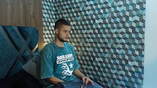 Snapshot of Joaho_Fernandez chatting on May 2026 09:13:01 PM Joaho Fernandez online show from May 2026 09:13:01 PM