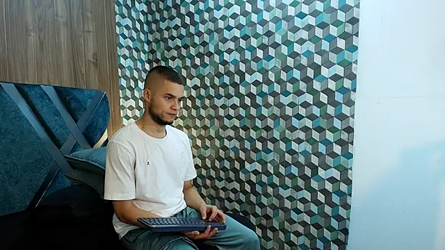 Snapshot of Joaho_Fernandez chatting on May 2026 10:08:02 PM Joaho Fernandez online show from May 2026 10:08:02 PM