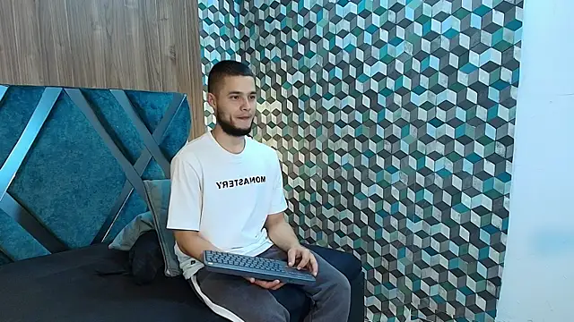 Joaho Fernandez online show from July 2026 09:28:02 PM