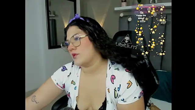 Snapshot of madison_abril chatting on April 2026 02:50:02 AM madison abril online show from April 2026 02:50:02 AM