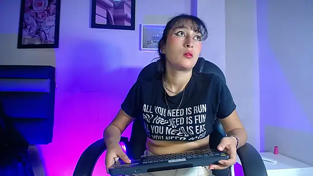 Snapshot of Fenixx_19 chatting on March 2026 11:27:01 AM Fenixx 19 online show from March 2026 11:27:01 AM