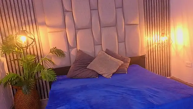 karamoss online show from March 2026 07:24:02 PM