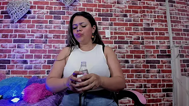 Miss Pecados online show from June 2026 07:59:01 PM